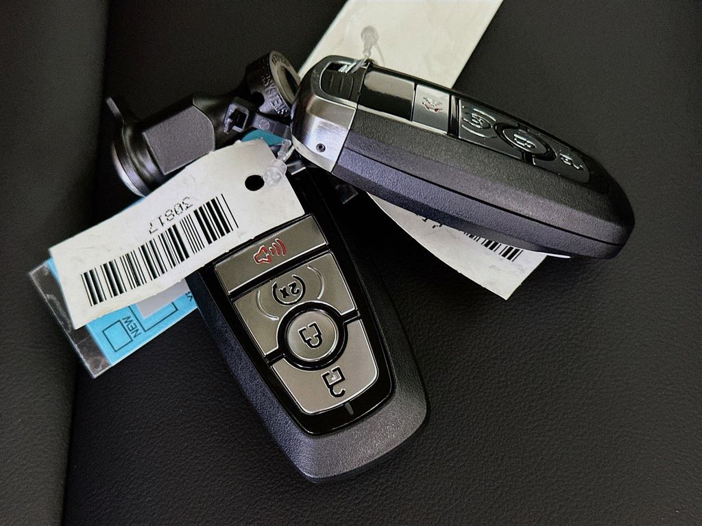 Thumbnail: 2025 Ford Bronco Sport - 18