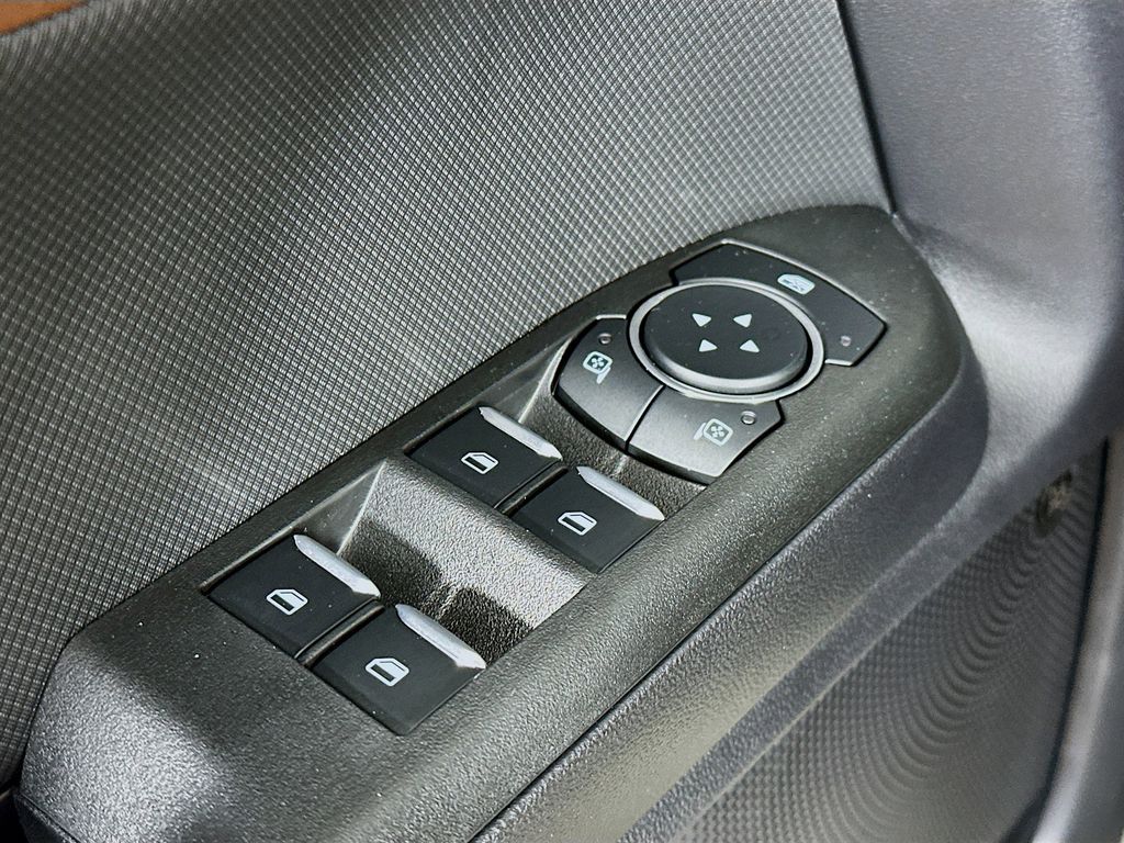 Thumbnail: 2025 Ford Bronco Sport - 29