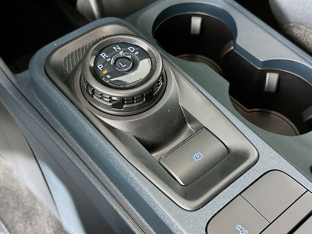 Thumbnail: 2025 Ford Maverick - 17