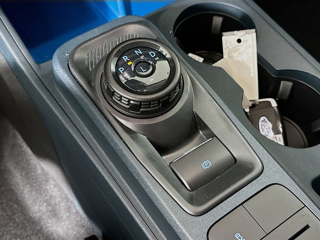 Thumbnail: 2026 Ford Maverick - 15