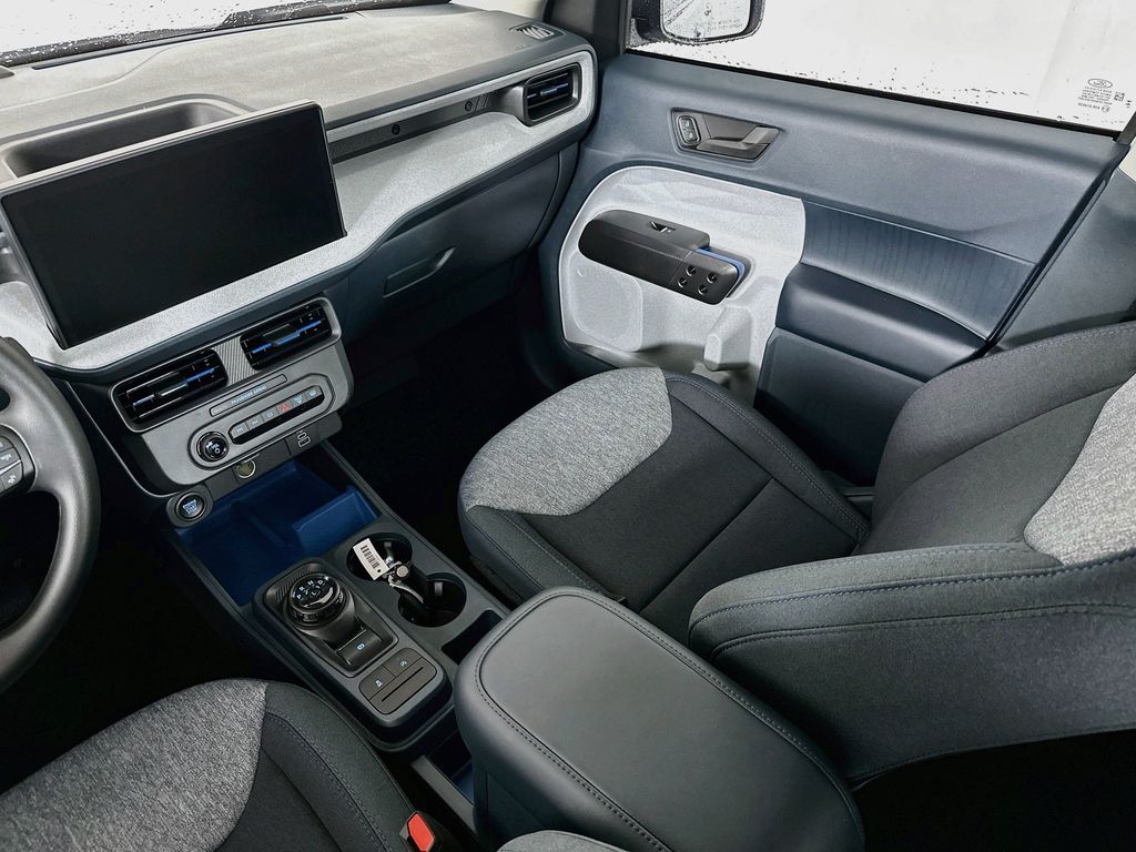 Thumbnail: 2026 Ford Maverick - 14