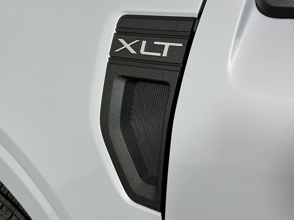 Thumbnail: 2025 Ford Maverick - 7