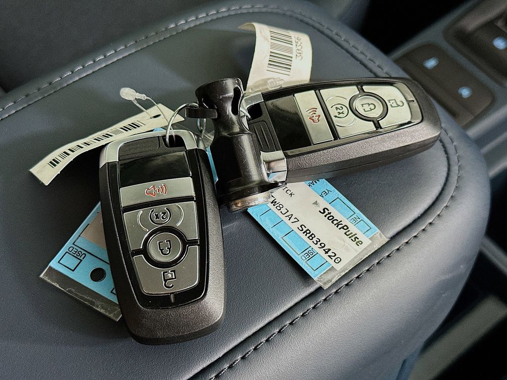 Thumbnail: 2025 Ford Maverick - 21