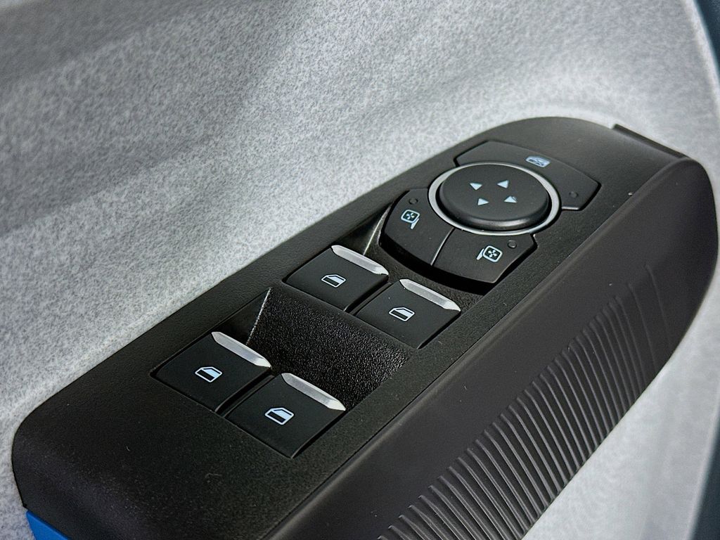 Thumbnail: 2025 Ford Maverick - 27