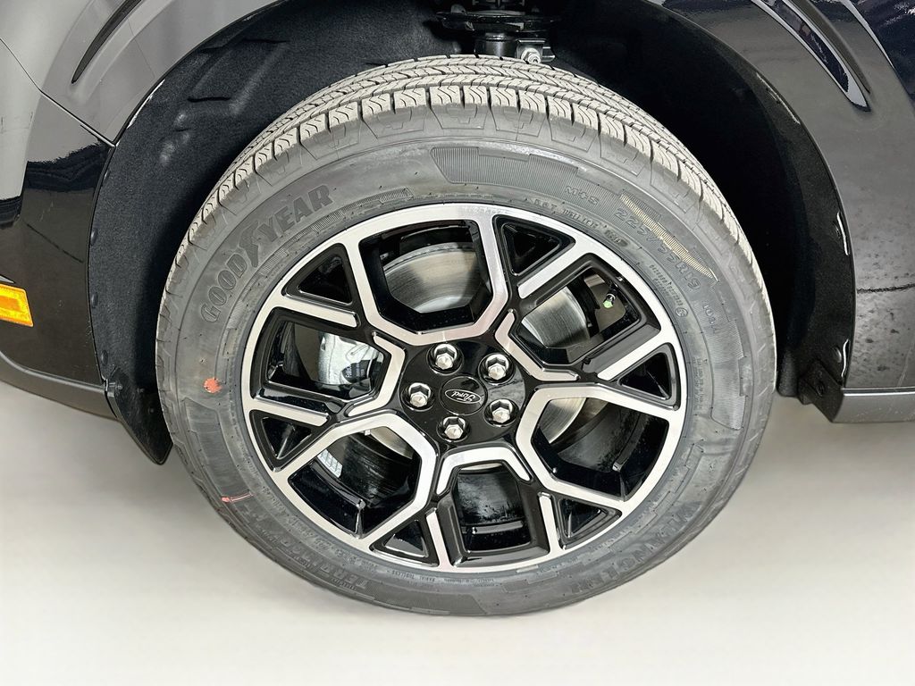 Thumbnail: 2026 Ford Maverick - 6