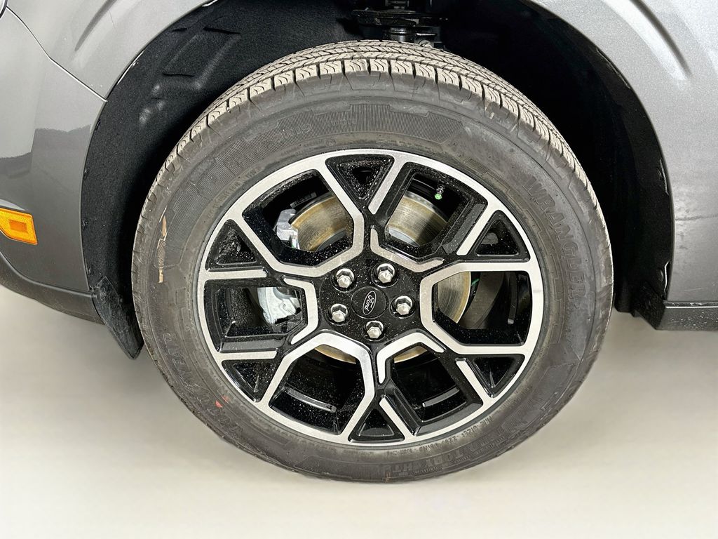 Thumbnail: 2026 Ford Maverick - 8