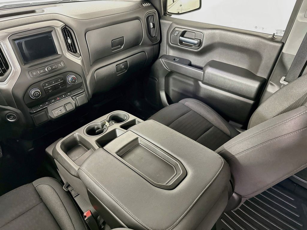 Thumbnail: 2022 Chevrolet Silverado 1500 - 14