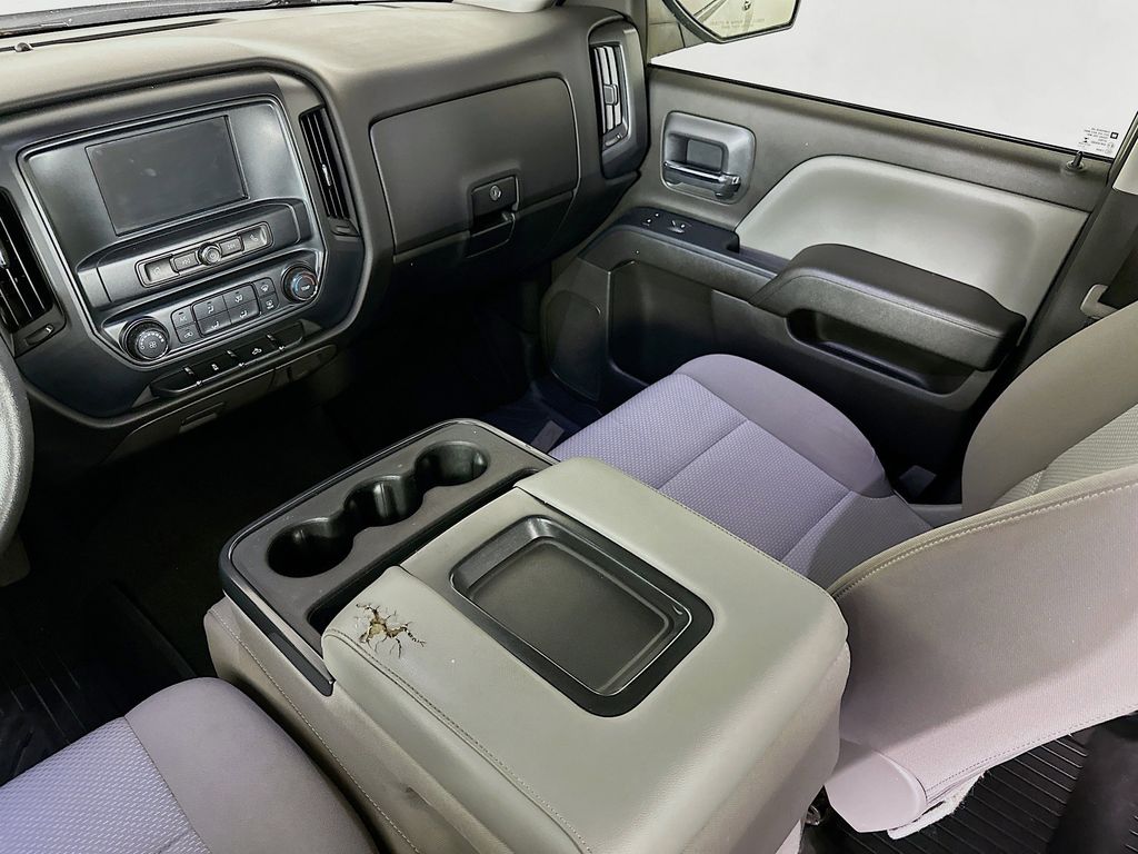 Thumbnail: 2018 Chevrolet Silverado 1500 - 13