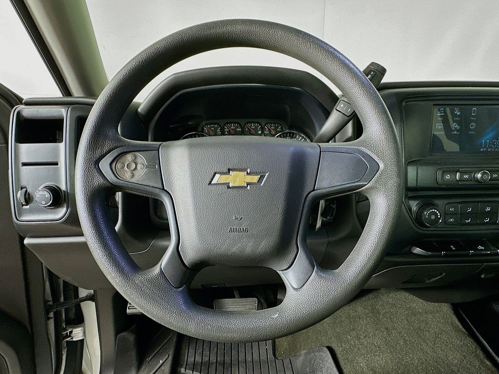 Thumbnail: 2018 Chevrolet Silverado 1500 - 14