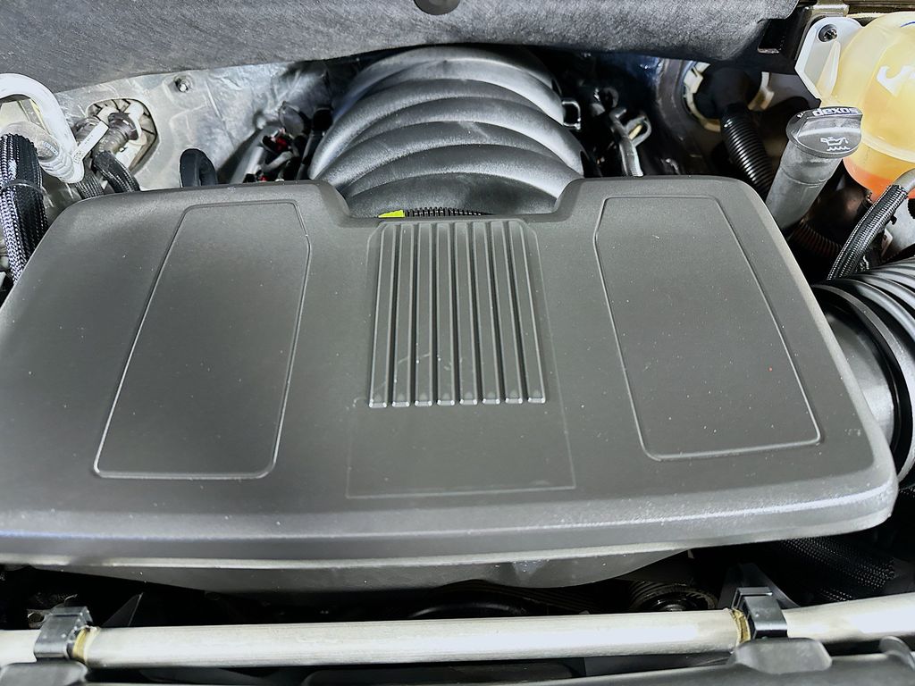 Thumbnail: 2020 Chevrolet Silverado 1500 - 22