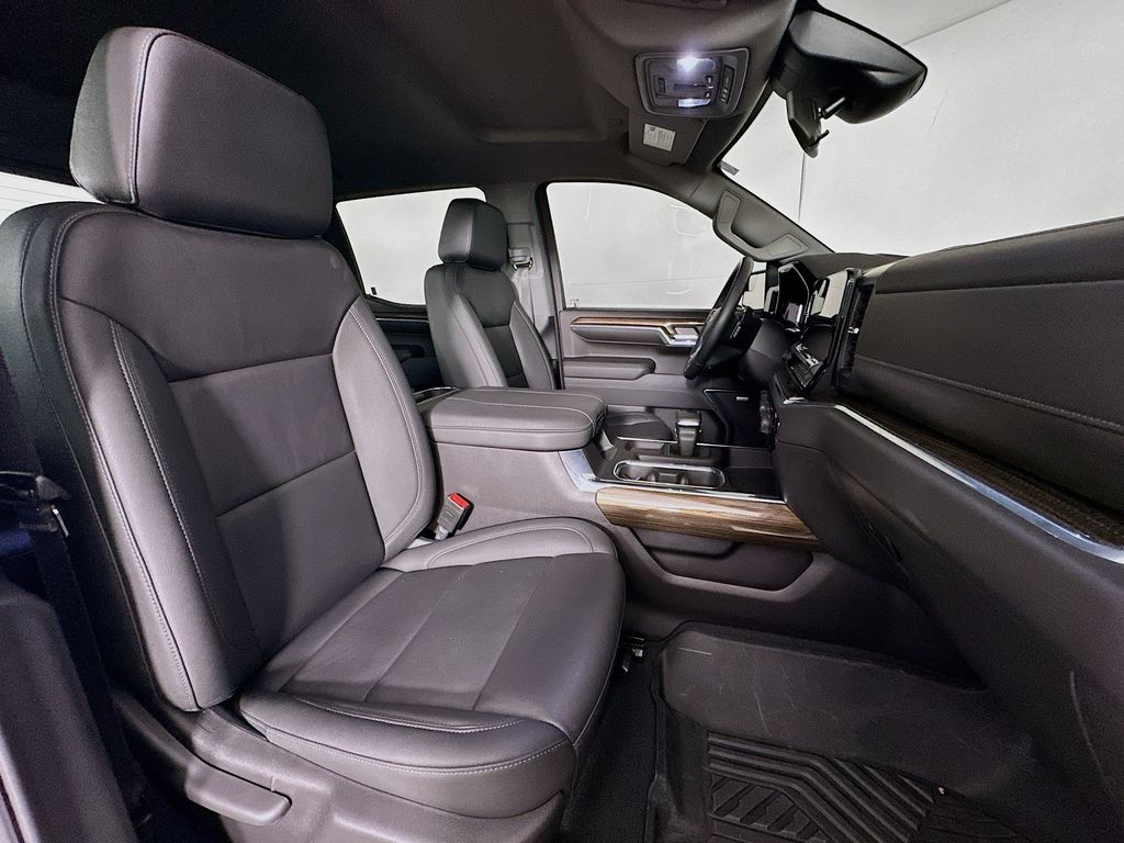 Thumbnail: 2024 Chevrolet Silverado 1500 - 12
