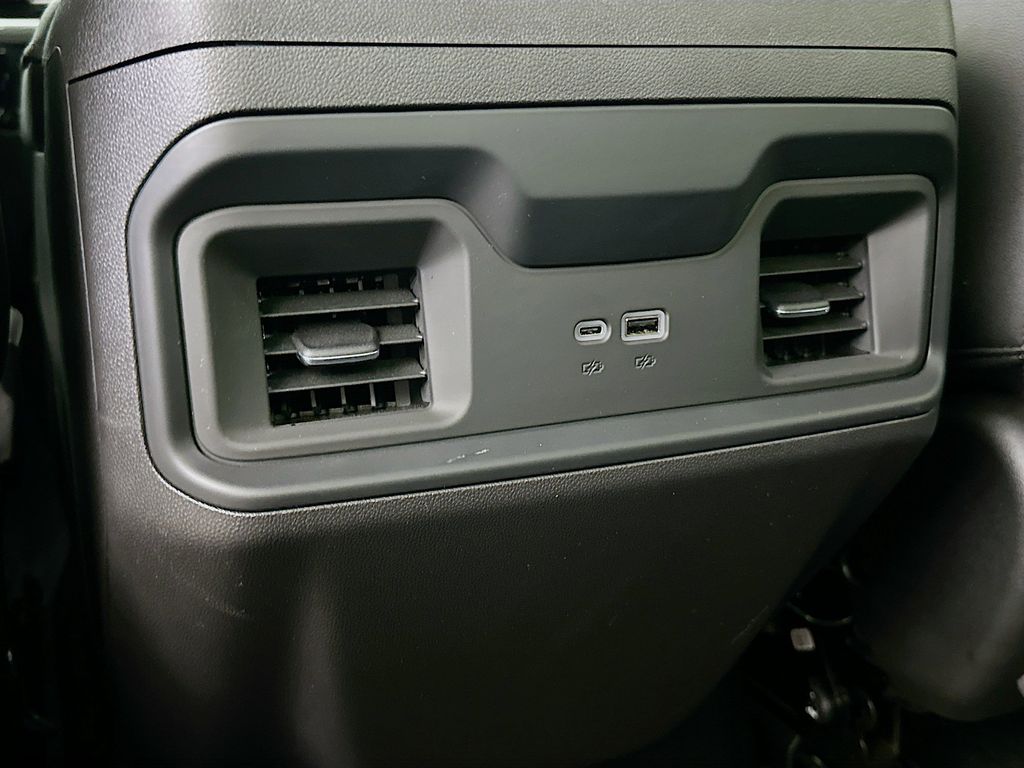 Thumbnail: 2024 Chevrolet Silverado 1500 - 21