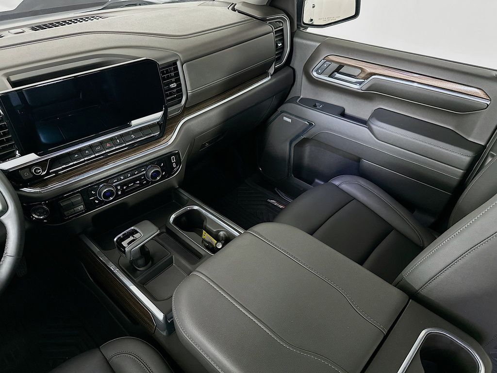Thumbnail: 2024 Chevrolet Silverado 1500 - 14