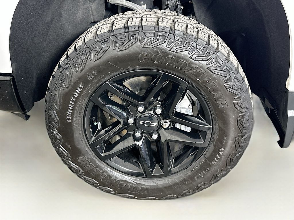 Thumbnail: 2024 Chevrolet Silverado 1500 - 8