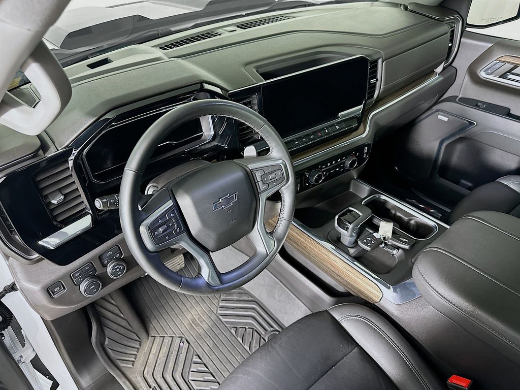 Thumbnail: 2024 Chevrolet Silverado 1500 - 2