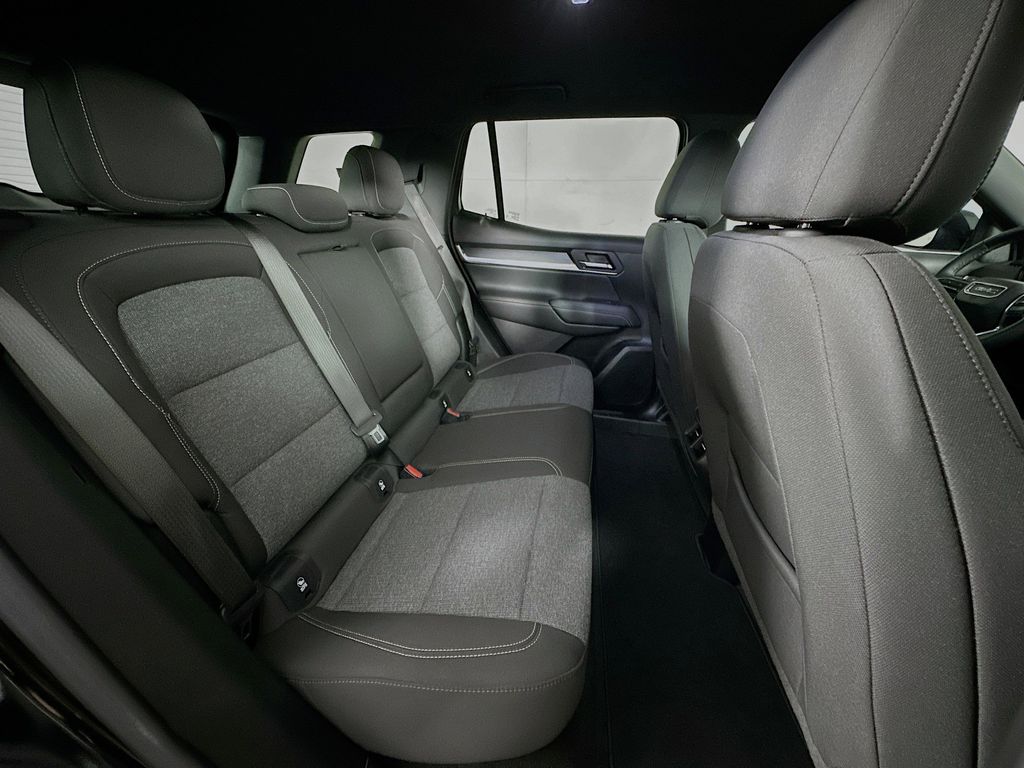 Thumbnail: 2025 GMC Terrain - 32