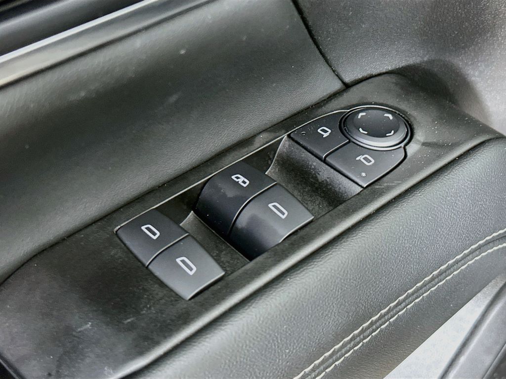Thumbnail: 2025 GMC Terrain - 30
