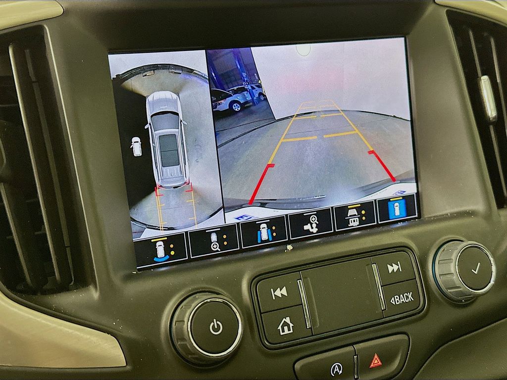 Thumbnail: 2022 GMC Terrain - 26