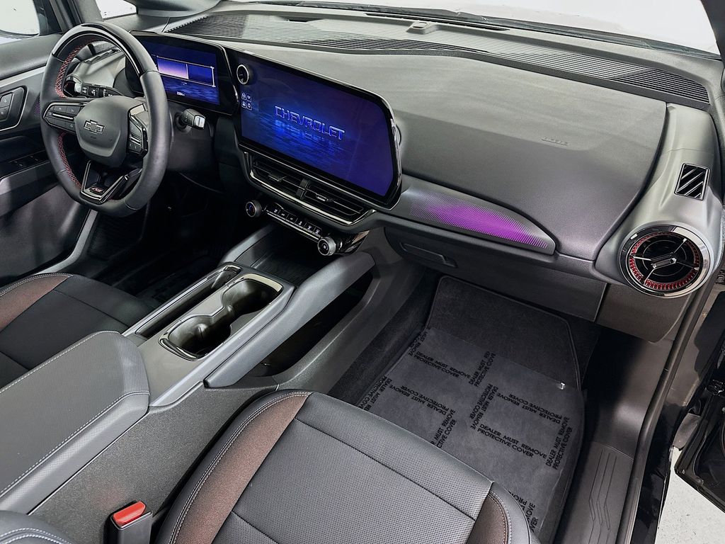 Thumbnail: 2024 Chevrolet Equinox - 32