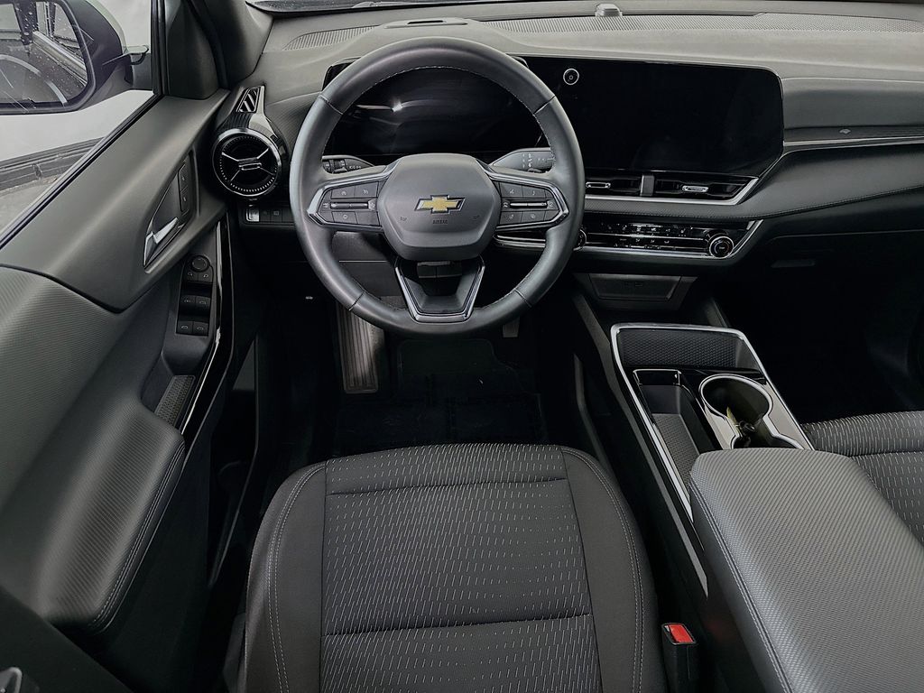 Thumbnail: 2025 Chevrolet Equinox - 10