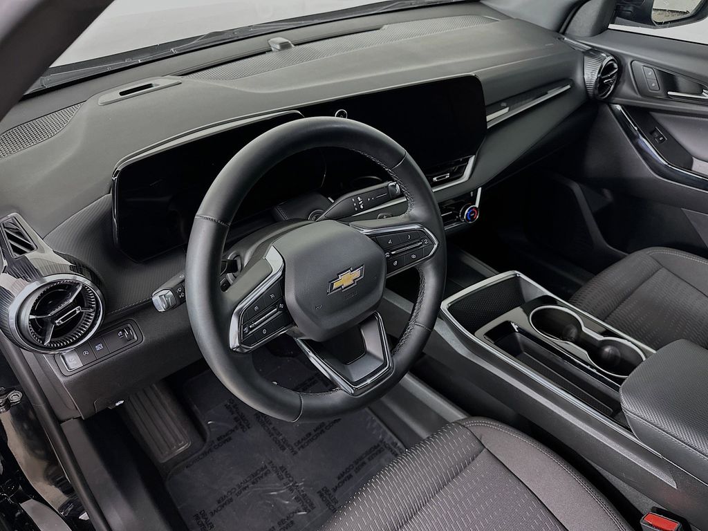 Thumbnail: 2025 Chevrolet Equinox - 2