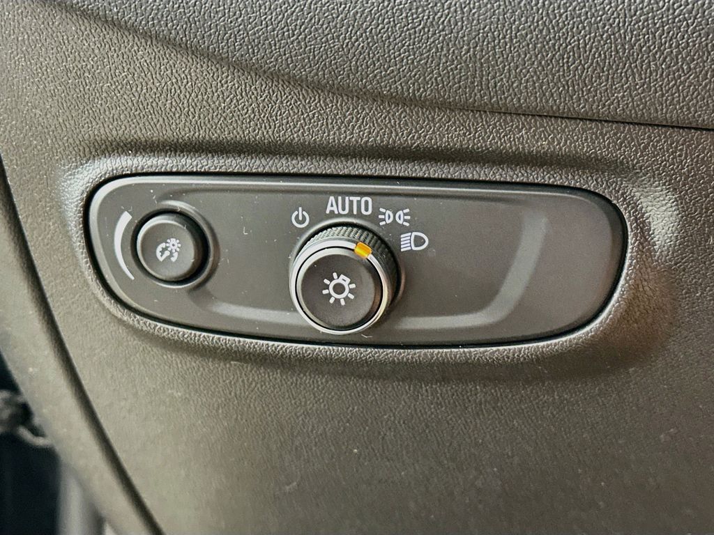 Thumbnail: 2024 Chevrolet Equinox - 27
