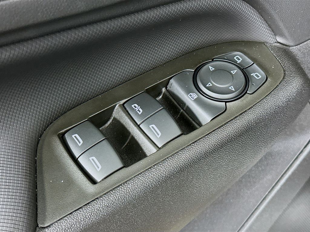 Thumbnail: 2024 Chevrolet Equinox - 29