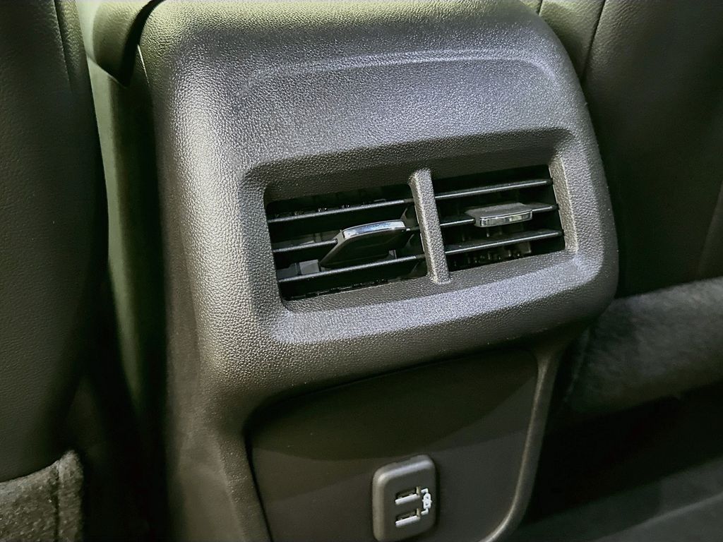 Thumbnail: 2024 Chevrolet Equinox - 21