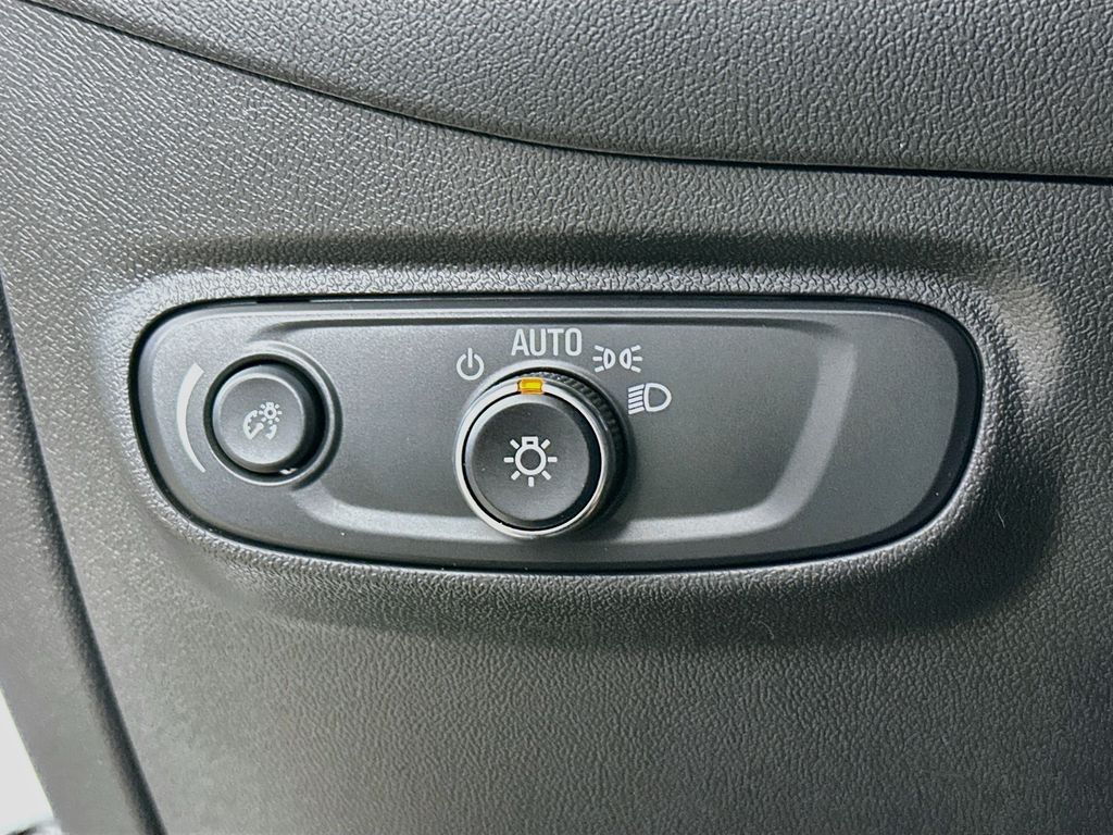 Thumbnail: 2024 Chevrolet Equinox - 27