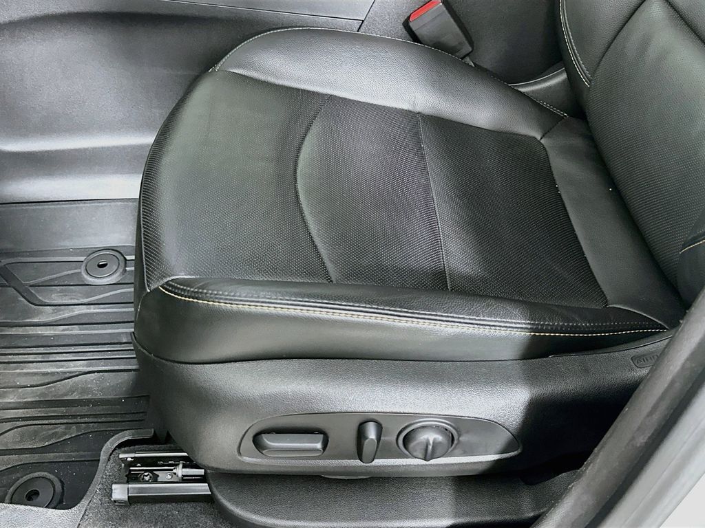 Thumbnail: 2020 Chevrolet Equinox - 31