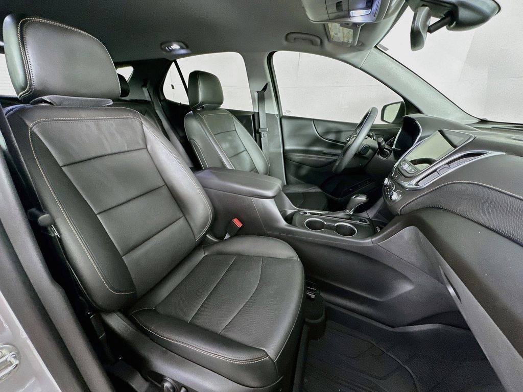 Thumbnail: 2020 Chevrolet Equinox - 12