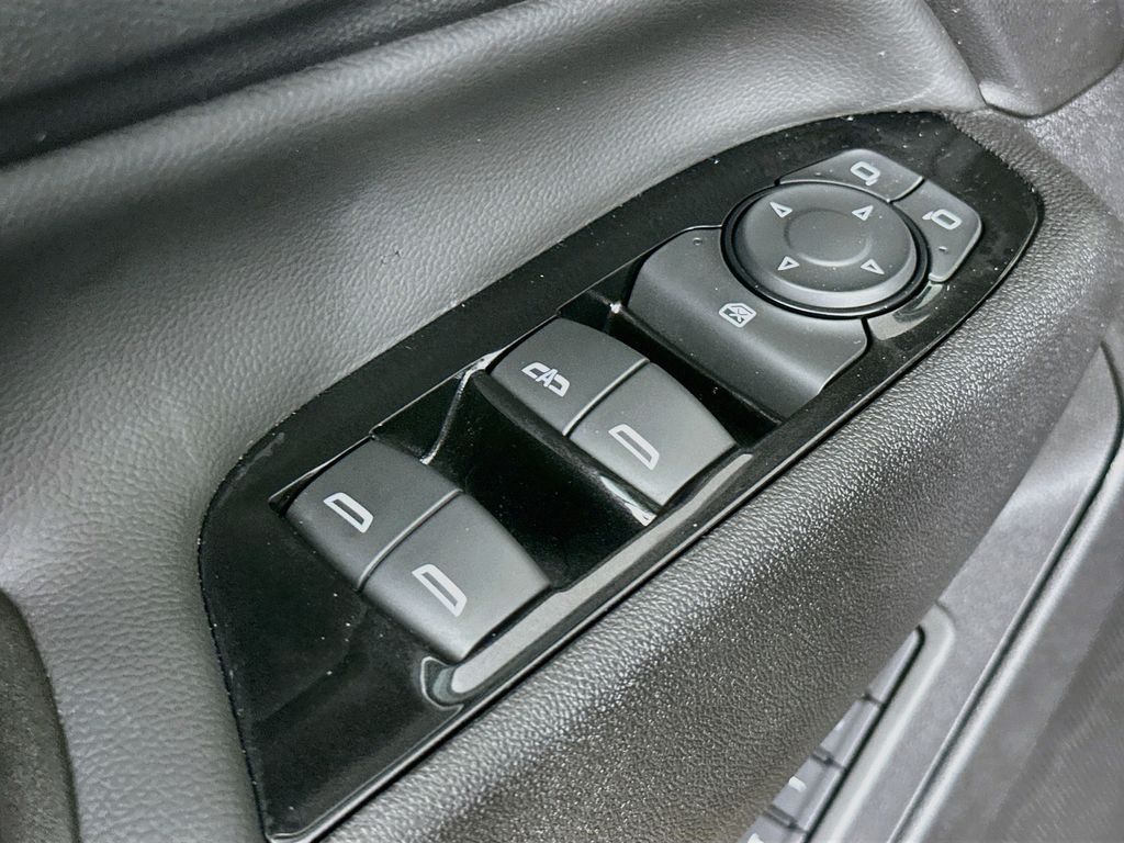 Thumbnail: 2024 Chevrolet Equinox - 29