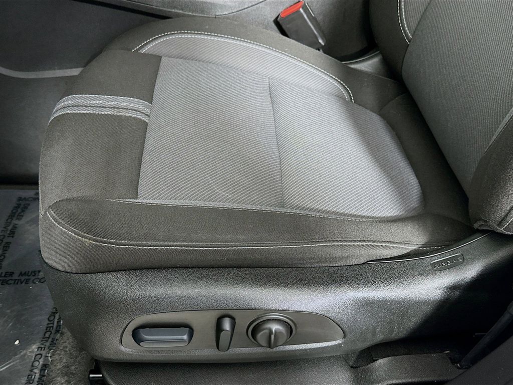 Thumbnail: 2023 Chevrolet Blazer - 30