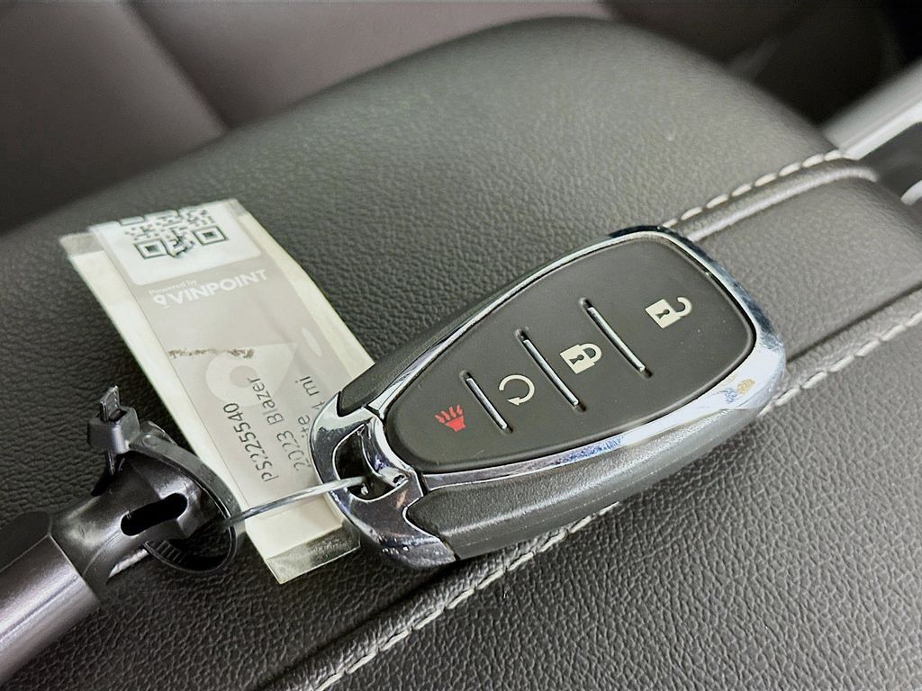 Thumbnail: 2023 Chevrolet Blazer - 20