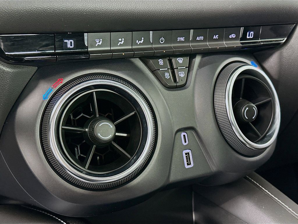 Thumbnail: 2023 Chevrolet Blazer - 23