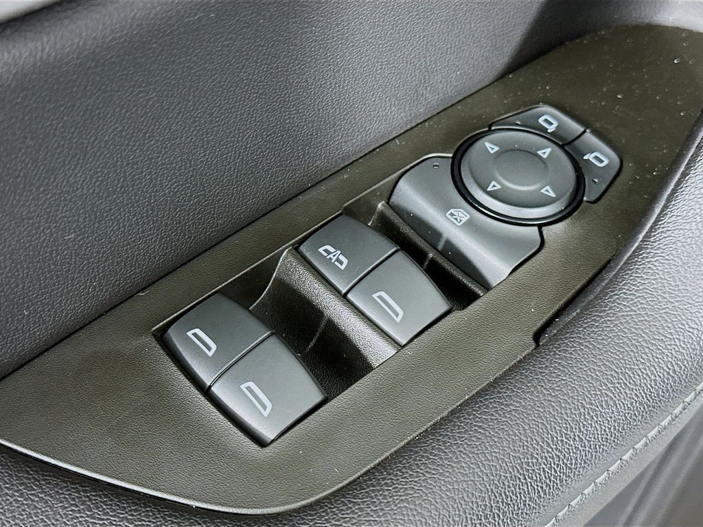 Thumbnail: 2023 Chevrolet Blazer - 29