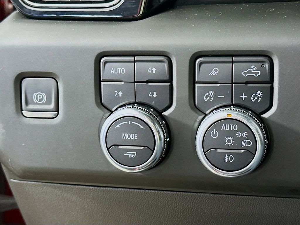 Thumbnail: 2025 GMC Sierra 1500 - 28