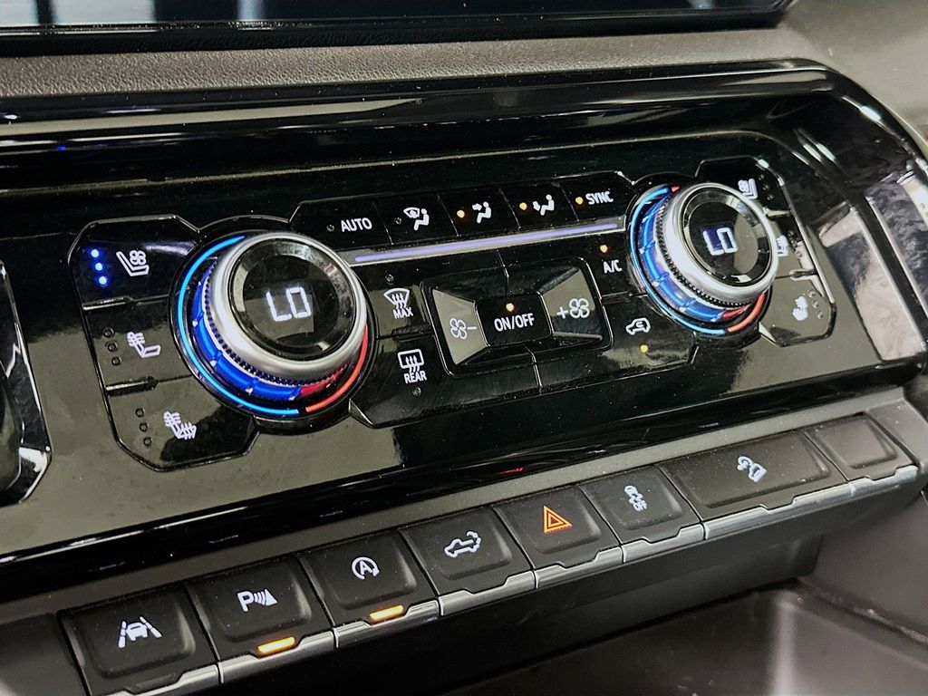 Thumbnail: 2025 GMC Sierra 1500 - 24