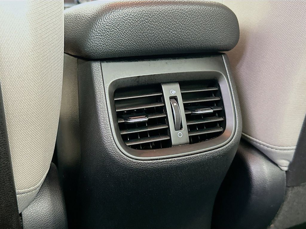 Thumbnail: 2019 Kia Forte - 22