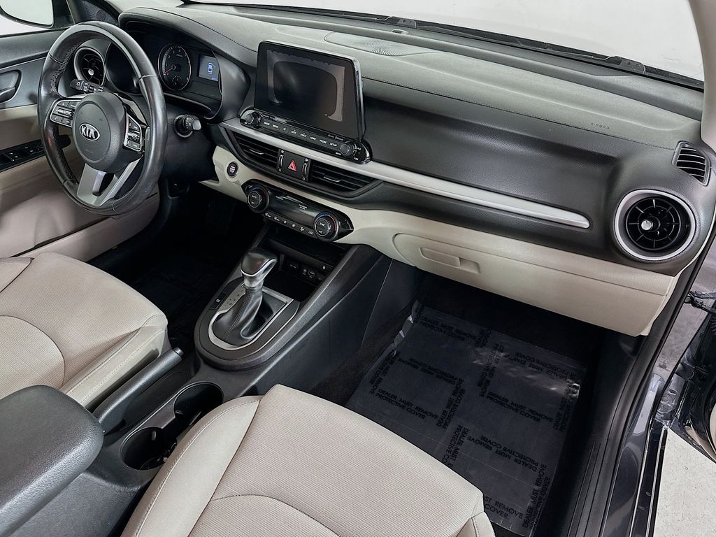 Thumbnail: 2019 Kia Forte - 33