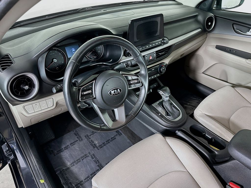 Thumbnail: 2019 Kia Forte - 2