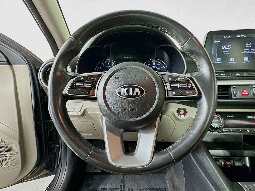 Thumbnail: 2019 Kia Forte - 15