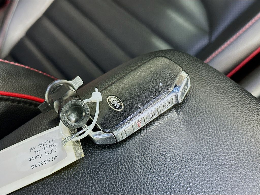 Thumbnail: 2021 Kia Forte - 20