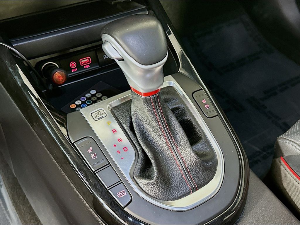 Thumbnail: 2021 Kia Forte - 17