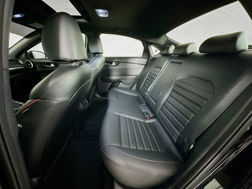 Thumbnail: 2021 Kia Forte - 13