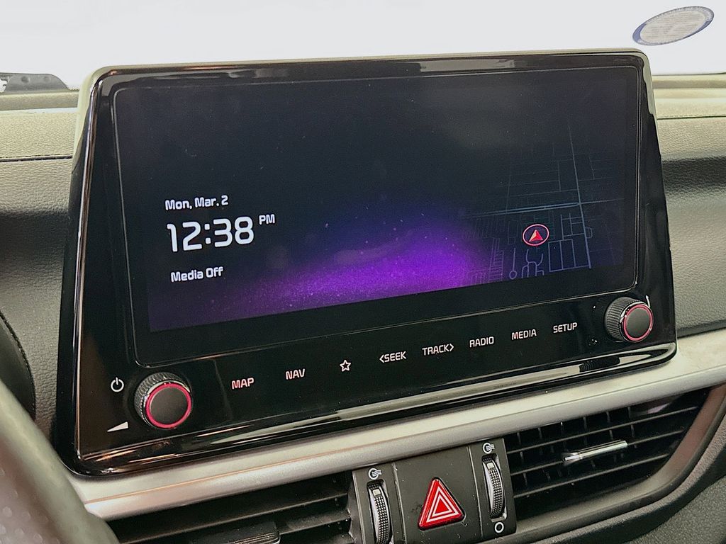 Thumbnail: 2024 Kia Forte - 16