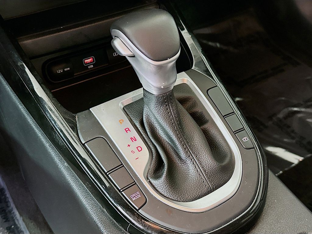 Thumbnail: 2024 Kia Forte - 17