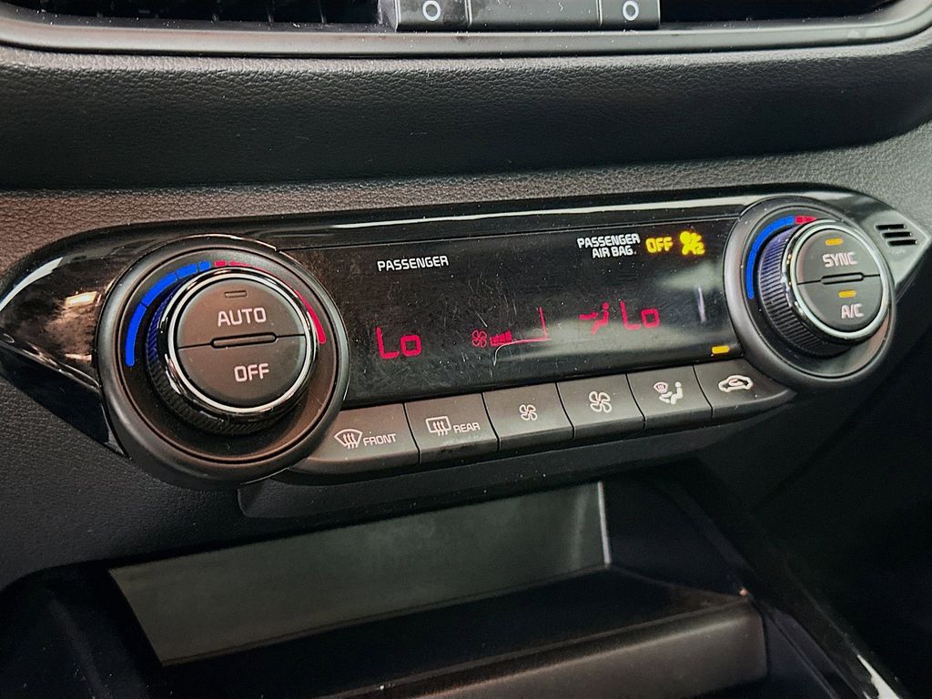 Thumbnail: 2024 Kia Forte - 22