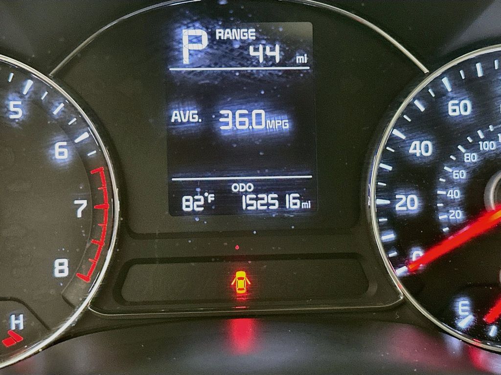 Thumbnail: 2017 Kia Forte - 17