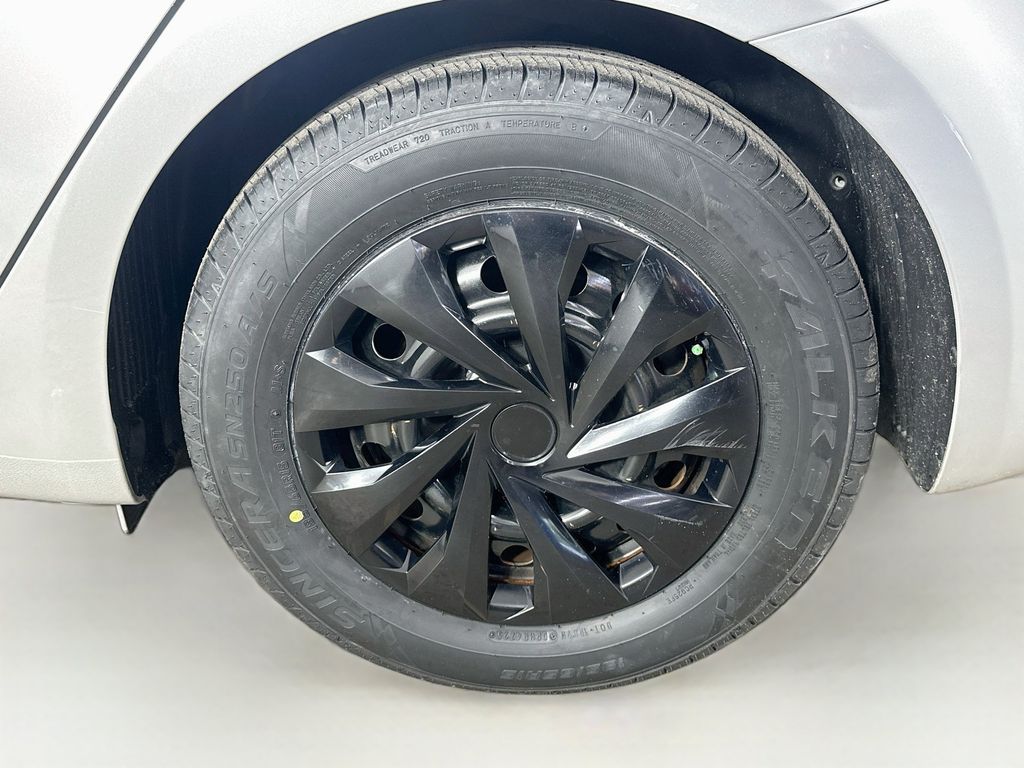 Thumbnail: 2018 Kia Forte - 8
